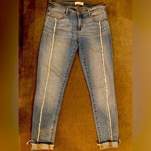 LOFT jeans with frayed front seam. Size 2/26.